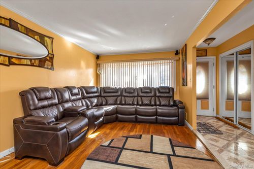 147-08 259th Street, New York, NY, 11422 | Card Image