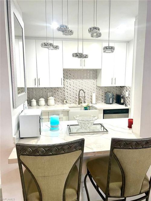 apt-107-1395 Ne 167th St, North Miami Beach, FL, 33162-2703 | Card Image