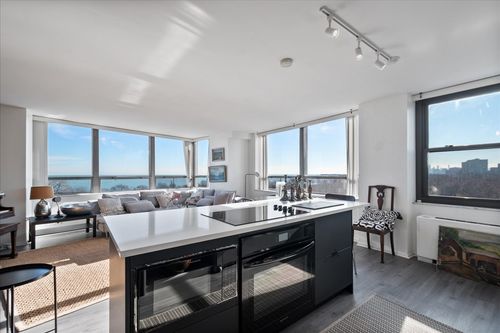 apt-9u-5701 Sheridan Rd, Chicago, IL, 60660-4713 | Card Image