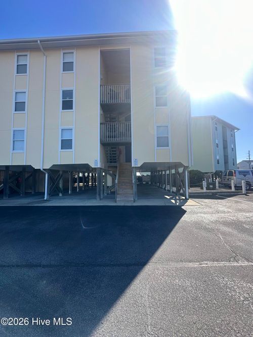422-918 N New River Dr, Surf City, NC, 28445-7026 | Card Image