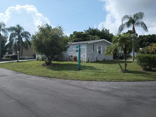 523 Thames Bluff Rdg, Fort Pierce, FL, 34982-7974 | Card Image