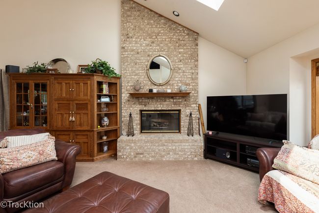 2803 Monterra Dr, House other with 3 bedrooms, 3 bathrooms and 3 parking in Spring Grove IL | Image 4