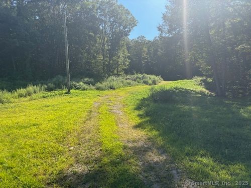 636 Route 163, Montville, CT, 06353-9700 | Card Image