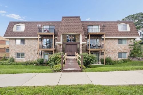 3c-201 N President St, Wheaton, IL, 60187-5747 | Card Image
