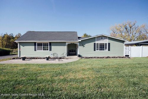 879 Us Route 9, Hudson, NY, 12534-3287 | Card Image