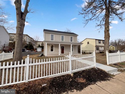 9204 Douglas St, MANASSAS, VA, 20110-5604 | Card Image