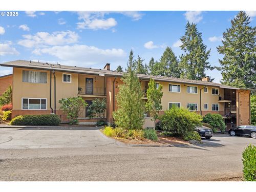 6-1400 Se Lava Dr, Milwaukie, OR, 97222-7466 | Card Image