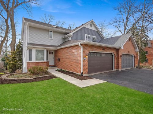 412 Lawrence Ave, Glen Ellyn, IL, 60137-4305 | Card Image
