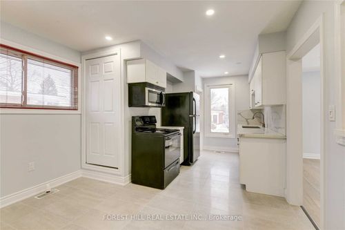 63 Cardinal Dr, Hamilton, ON, L9A4H6 | Card Image