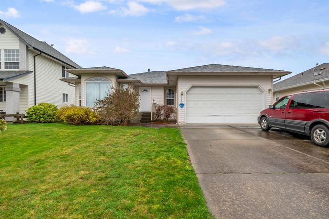 7287 Elm Road, House other with 3 bedrooms, 2 bathrooms and 6 parking in Agassiz BC | Image 1