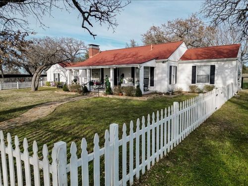 3661 S Highway 281, Mineral Wells, TX, 76067-1482 | Card Image