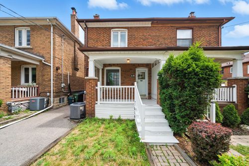 49 Rawlinson Ave, Toronto, ON, M4P2N1 | Card Image