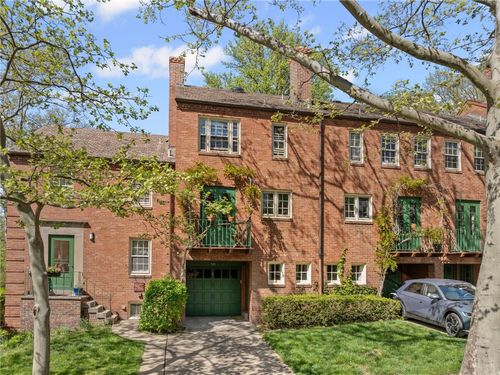 542 Bigham St, Mt Washington, PA, 15211-1459 | Card Image