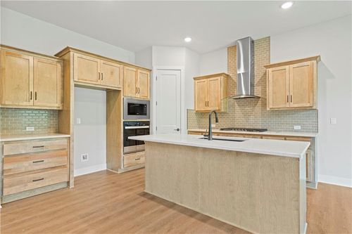 1565 Grayhawk Dr, Basehor, KS, 66007-1204 | Card Image