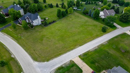 7752 Madeline Dr, Yorkville, IL, 60560-9284 | Card Image