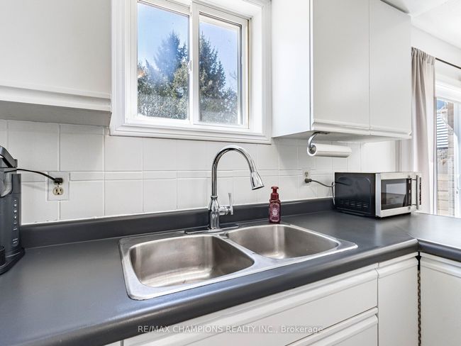 22 Farrell Lane, House attached with 3 bedrooms, 2 bathrooms and 2 parking in Arthur ON | Image 17