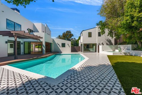 382 Aderno Way, Pacific Palisades, CA, 90272-3344 | Card Image
