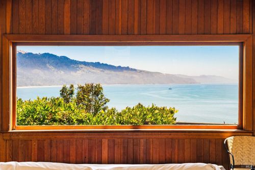 41 Ocean Ave, Bolinas, CA, 94924 | Card Image