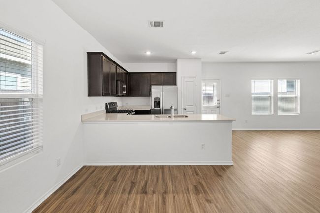 141 Mica Trl, House other with 4 bedrooms, 3 bathrooms and 4 parking in Maxwell TX | Image 12
