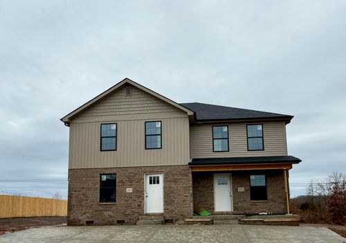 433 Nandino Cir, Berea, KY, 40403-9492 | Card Image