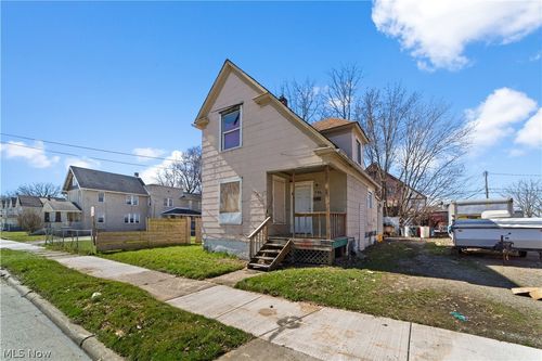 796 Sherman, Akron, OH, 44311 | Card Image
