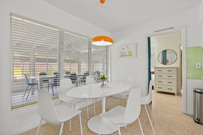 2473 Davis Blvd, House other with 3 bedrooms, 2 bathrooms and null parking in Sarasota FL | Image 21