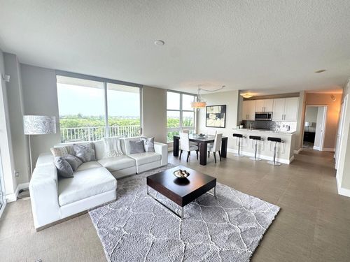 unit-612-700 E Boynton Beach Blvd, Boynton Beach, FL, 33435-4147 | Card Image