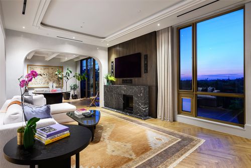 302-4205 Buena Vista Street, Dallas, TX, 75205 | Card Image