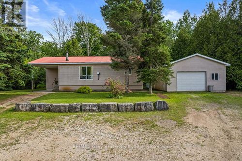 335 Pike Bay Road, Northern Bruce Peninsula, ON, N0H1X0 | Card Image