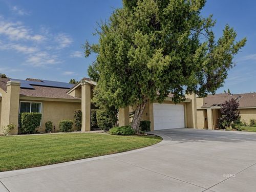 1015 N Norma St, Ridgecrest, CA, 93555-3109 | Card Image
