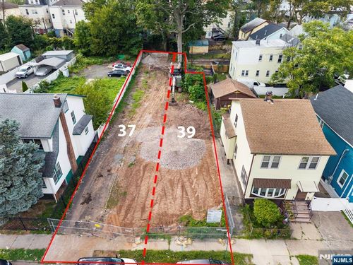 37 Grand Ave, Newark, NJ, 07106-1223 | Card Image