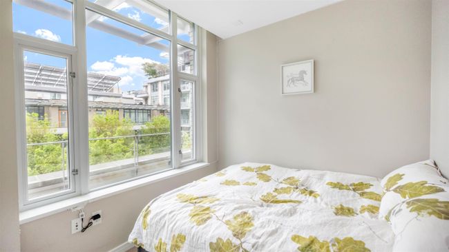 502 - 12 Athletes Way, Condo with 2 bedrooms, 2 bathrooms and 1 parking in Vancouver BC | Image 12