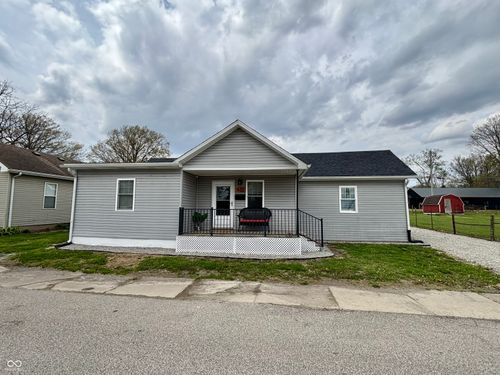 822 E Church St, Brazil, IN, 47834-2317 | Card Image