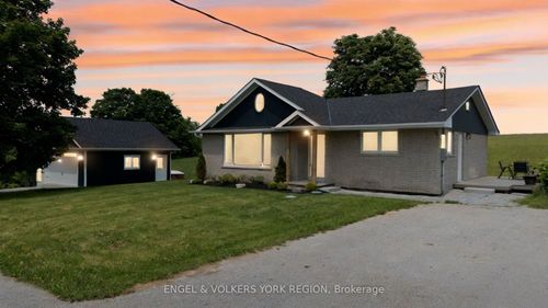 2754 County Rd 89, Cookstown, ON, L0L1L0 | Card Image