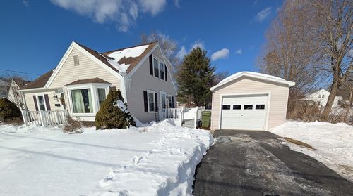 14 Walnut St, Oxford, MA, 01540-2261 | Card Image