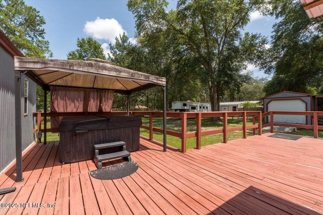 Deck/ Hot tub. | Image 33