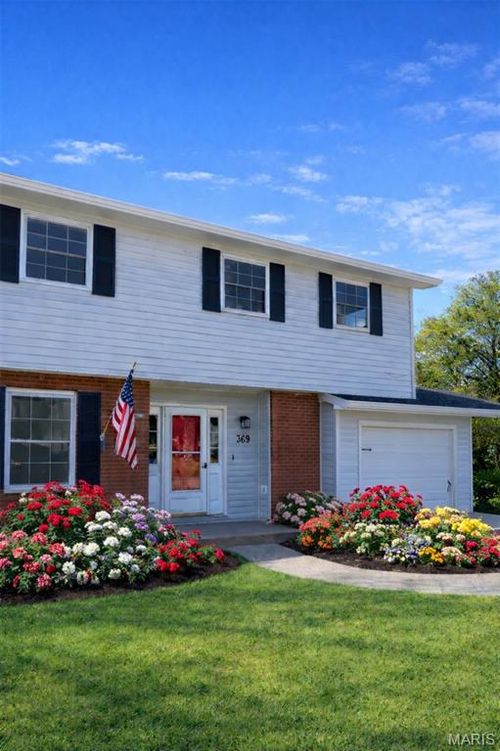 369 Hand Dr, Godfrey, IL, 62035-1933 | Card Image