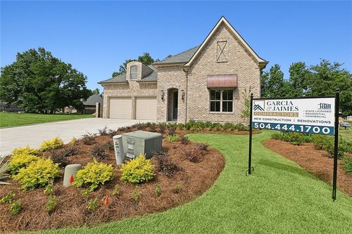 531 Oak Glen Dr, Gretna, LA, 70056-3982 | Card Image