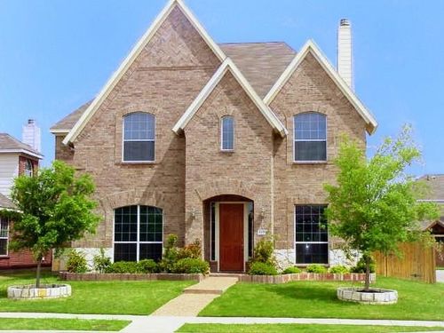 9200 Regal Oaks Dr, Mckinney, TX, 75072-4951 | Card Image
