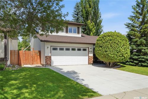 818 Spencer Lane, Saskatoon, SK, S7K7T5 | Card Image