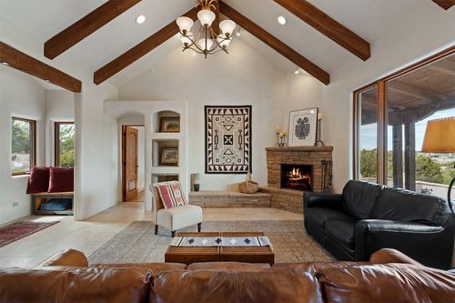 37 Old Rd S, Lamy, NM, 87540-9502 | Card Image