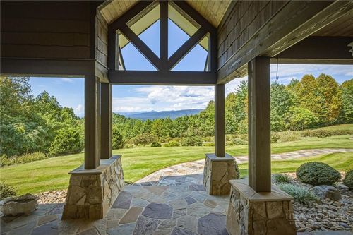 1638 Johns Ridge Pkwy, Lenoir, NC, 28645-6974 | Card Image