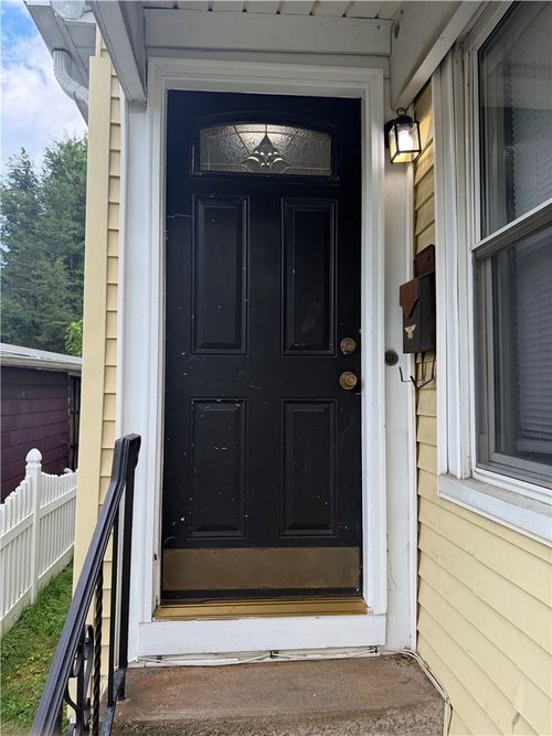 453 Woonasquatucket Ave, North Providence, RI, 02911-1601 | Card Image
