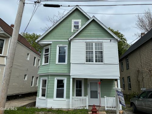 609 Bluff Ave, Schenectady, NY, 12303-1629 | Card Image