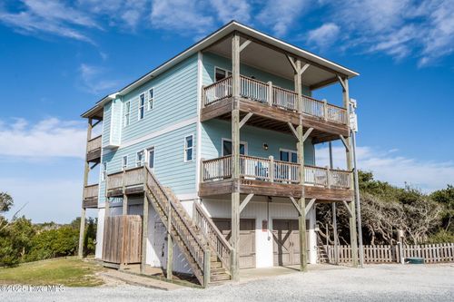 3663 Island Dr, N Topsail Beach, NC, 28460-8205 | Card Image