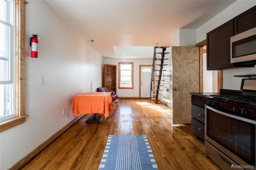 11388 (unit #2) Moran St, Hamtramck, MI, 48212-3164 | Card Image