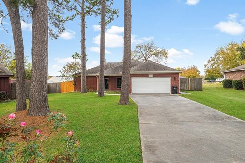 10747 Twin Circles Drive, Montgomery, TX, 77356 | Card Image