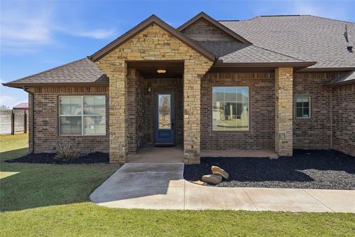4816 Hillcrest Ln, Edmond, OK, 73025-1108 | Card Image