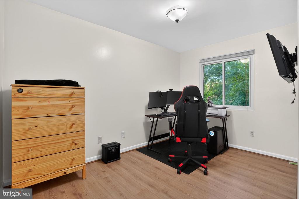 Residential in FALLS CHURCH 2