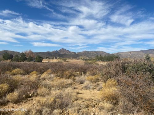 6820 S Windmill Road, Skull Valley, AZ, 86338 | Card Image